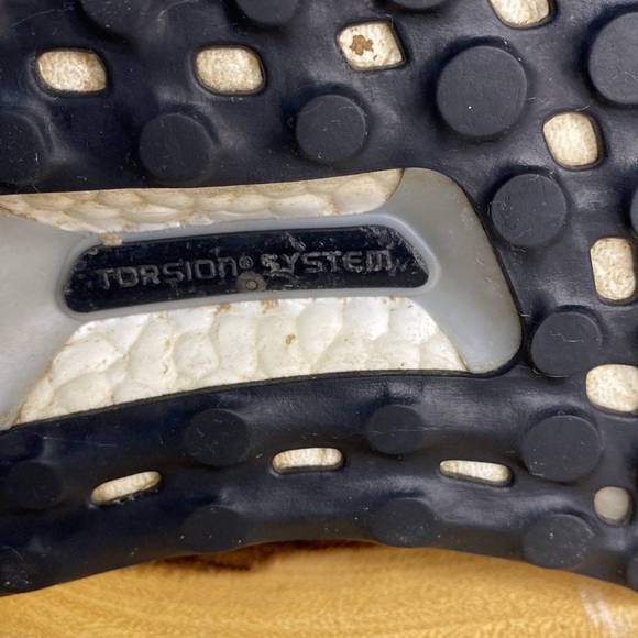 Adidas Ultra Boost 4.0 - Picture 12 of 14